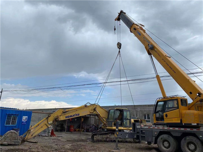 江陵县25吨吊车的工作半径是多少？